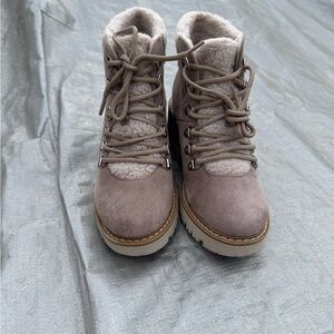 Sonoma Taupe Lace-Up Suede Ankle Boots with Shearling Trim